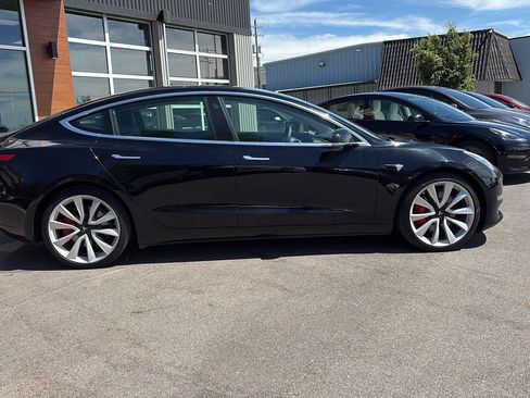 Used 2019 Tesla Model 3 Performance AWD/4WD image 9
