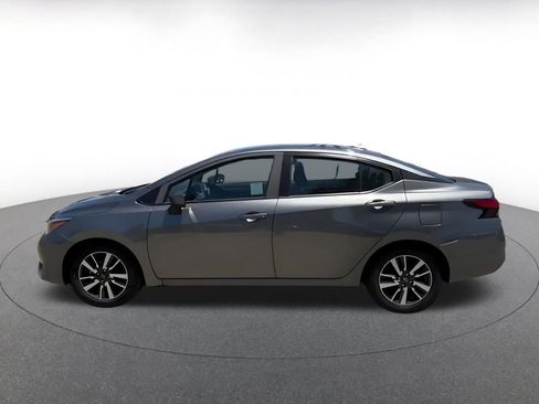 Used 2025 Nissan Versa SV FWD image 9