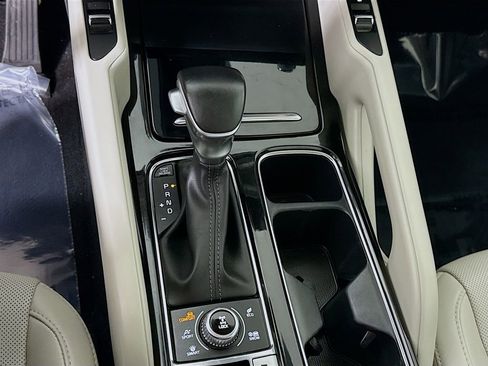 Used 2022 Kia Telluride S image 11
