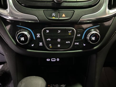 Certified 2023 Chevrolet Equinox Premier image 20