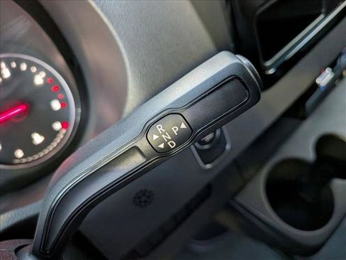 Used 2025 Mercedes-Benz Sprinter 2500 image 10