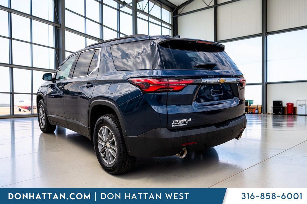 Used 2023 Chevrolet Traverse LT AWD/4WD image 29