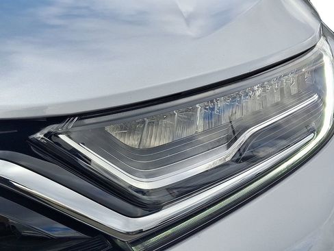 Used 2020 Honda CR-V Touring image 10