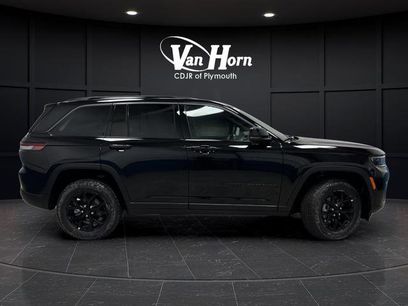 New 2026 Jeep Grand Cherokee Altitude