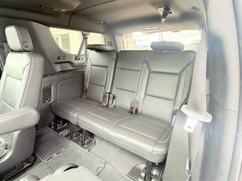 Used 2022 GMC Yukon XL Denali image 37