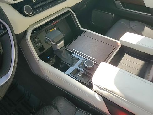 Certified 2024 Toyota Sequoia Capstone image 18