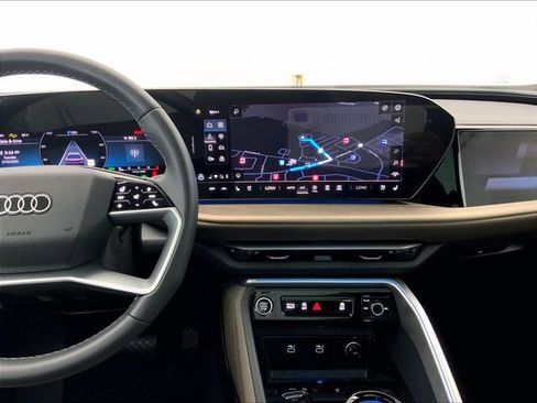 Certified 2025 Audi Q5 Prestige AWD/4WD image 15