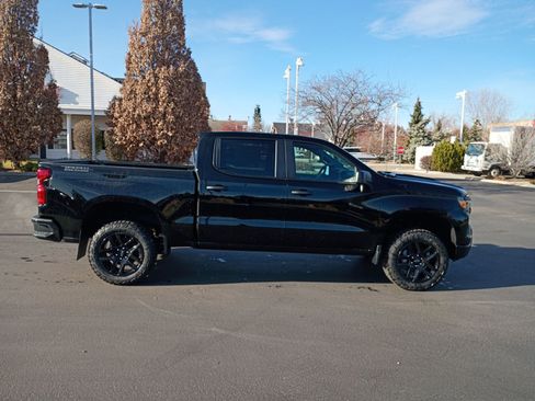 New 2026 Chevrolet Silverado 1500 Custom Trail Boss w/ Dark Appearance Package image 10