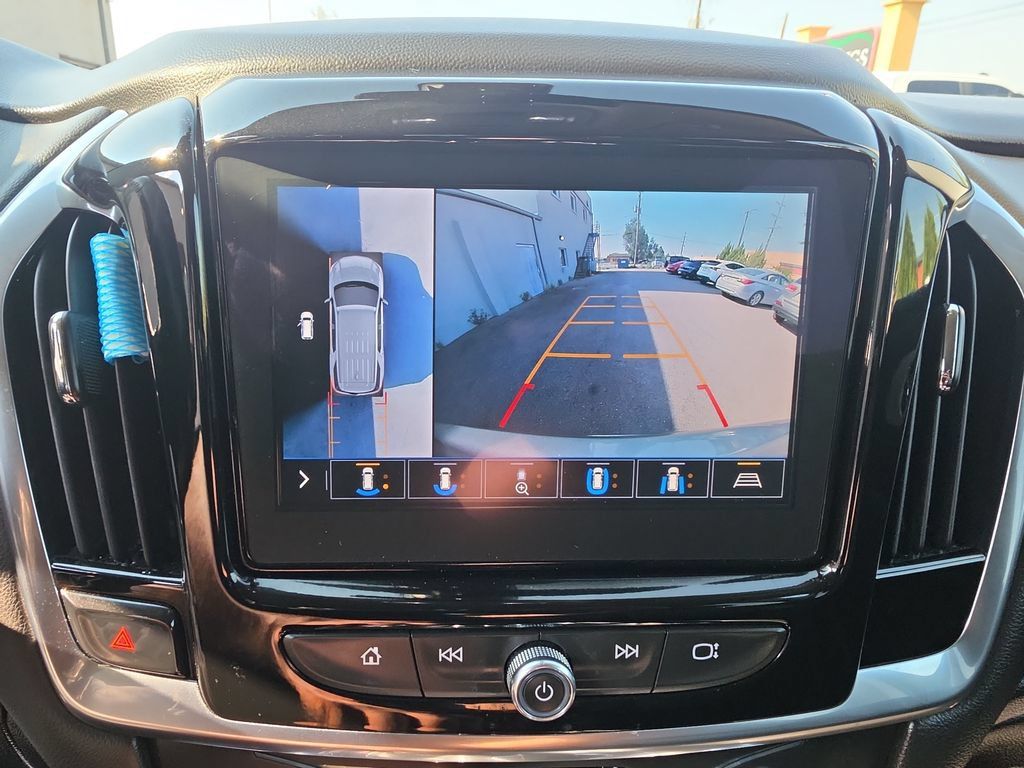 Used 2020 Chevrolet Traverse RS FWD image 19