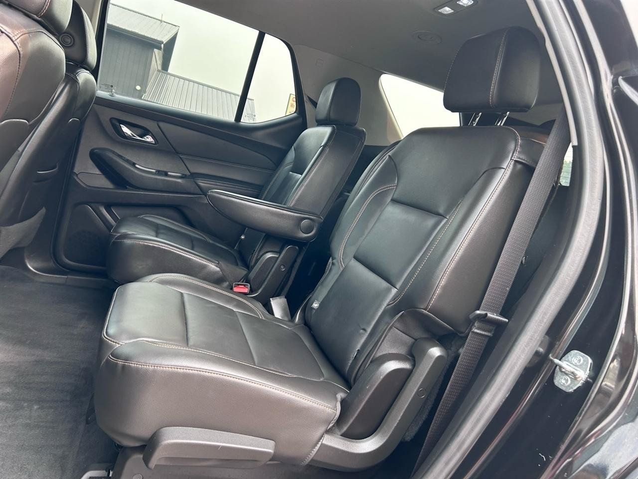 Used 2021 Chevrolet Traverse LT AWD/4WD image 16