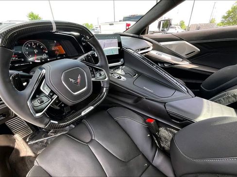 Used 2025 Chevrolet Corvette Z06 w/ Chrome Exterior Badge Package RWD image 9