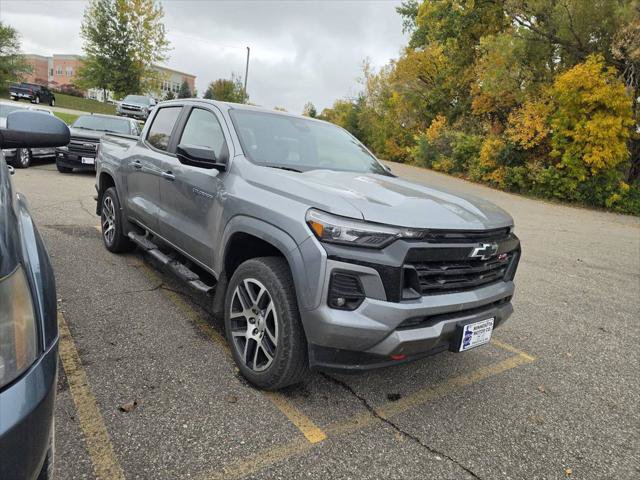 Used 2024 Chevrolet Colorado Z71 w/ Z71 Convenience Package 2 AWD/4WD image 2