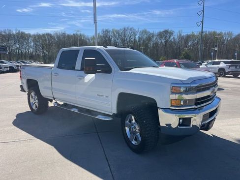 Used 2019 Chevrolet Silverado 2500 LT w/ All Star Edition image 9