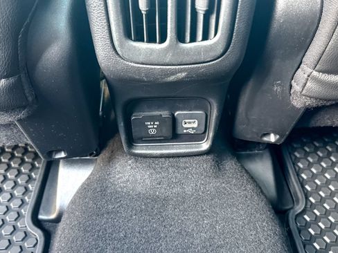Used 2021 Jeep Compass Latitude w/ Sun and Sound Group AWD/4WD image 23