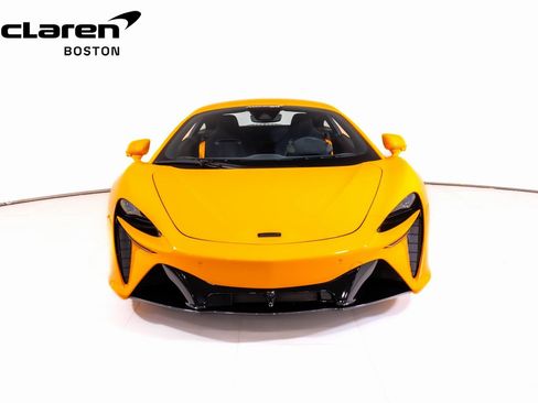 New 2026 McLaren Artura image 8