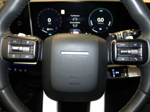 Used 2024 Hyundai Santa Fe Limited image 12