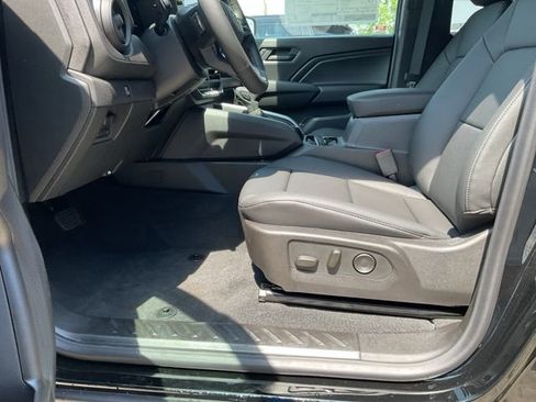 New 2025 Chevrolet Colorado Trail Boss w/ Midnight Edition image 11