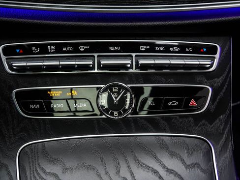 Used 2020 Mercedes-Benz E 350 4MATIC Sedan w/ Parking Assistance Package image 18