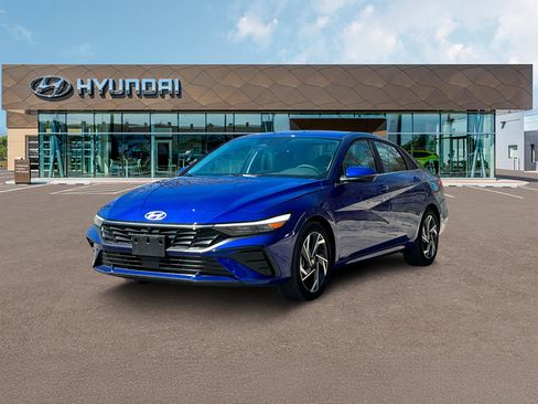 New 2025 Hyundai Elantra Limited image 1