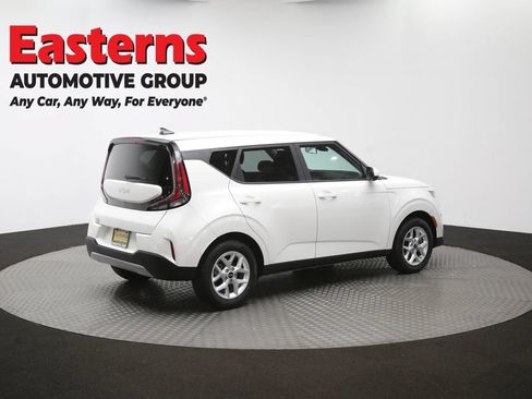 Used 2025 Kia Soul LX FWD image 40