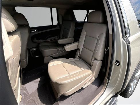 Used 2017 Chevrolet Suburban Premier AWD/4WD image 27
