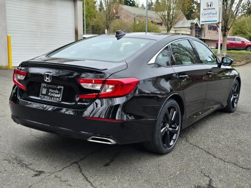 Used 2022 Honda Accord Sport image 3
