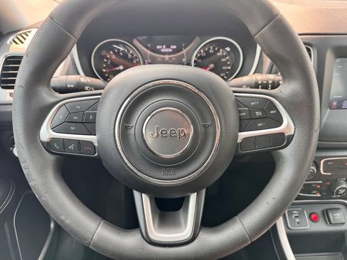 Used 2021 Jeep Compass Sport FWD image 15