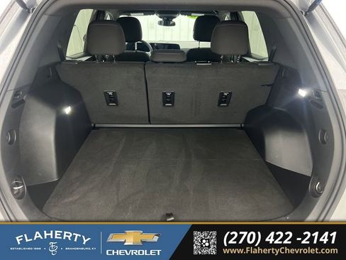 Used 2026 Chevrolet Equinox LT AWD/4WD image 20