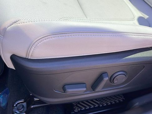 New 2025 Hyundai Tucson Limited image 27