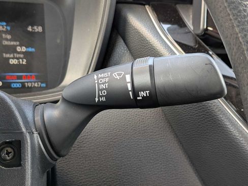 Used 2022 Toyota Corolla LE FWD image 24