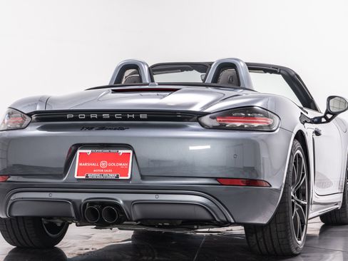 Used 2025 Porsche 718 Boxster image 9