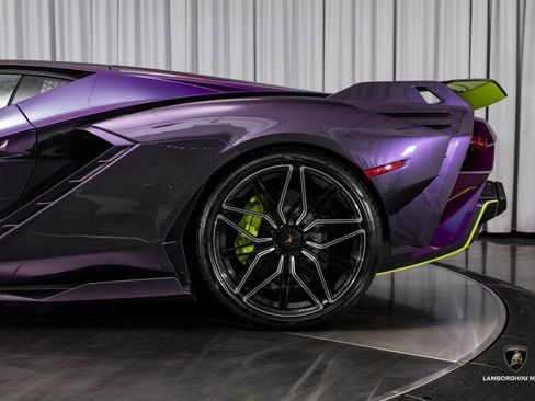 Used 2020 Lamborghini Sian Coupe image 21