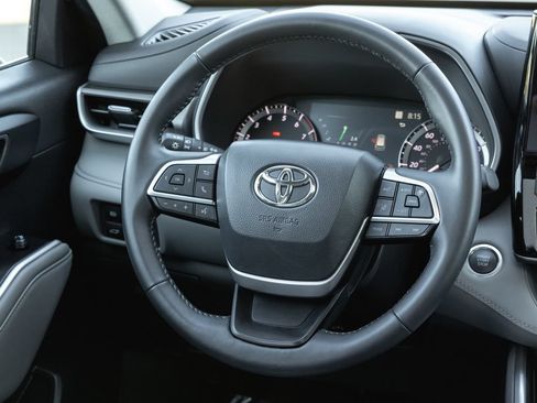 Certified 2026 Toyota Highlander XLE AWD/4WD image 27