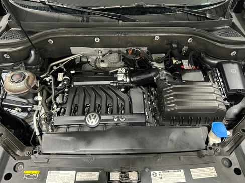 Used 2018 Volkswagen Atlas SEL Premium image 17