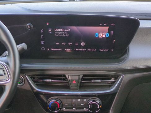 Used 2025 Buick Encore GX Sport Touring w/ Comfort Package image 18