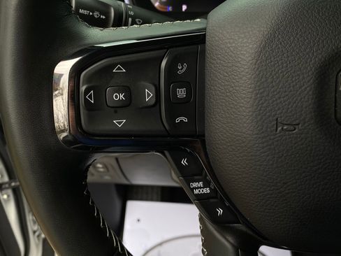 Used 2025 RAM 1500 Limited w/ Body Color Bumper Group image 25