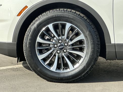 Used 2022 Lincoln Nautilus Reserve w/ Luxury Package image 25