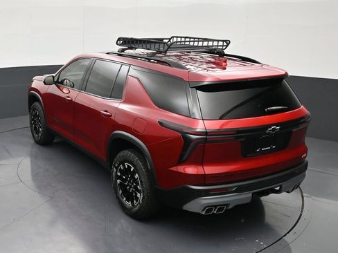 Used 2024 Chevrolet Traverse Z71 AWD/4WD image 14
