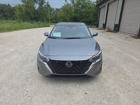 Used 2025 Nissan Sentra SV w/ All-Weather Package FWD image 5