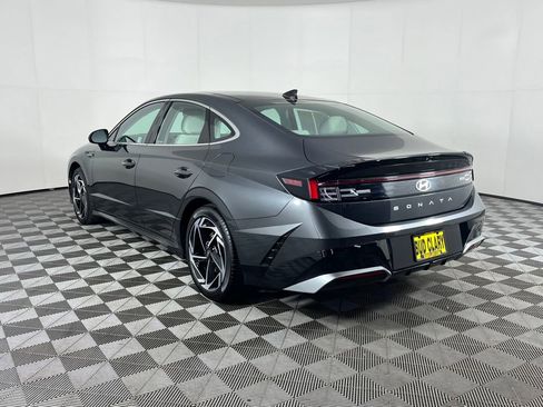 Used 2024 Hyundai Sonata SEL w/ Convenience Package image 8