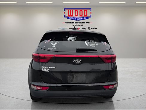 Used 2019 Kia Sportage LX AWD/4WD image 4