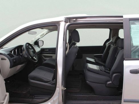 Used 2008 Dodge Grand Caravan SE FWD image 6