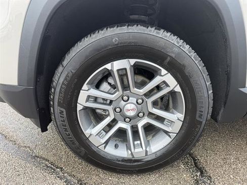 Used 2026 GMC Terrain Elevation image 6