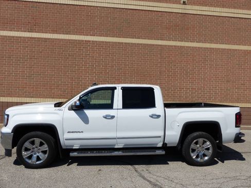 Used 2018 GMC Sierra 1500 SLT image 6