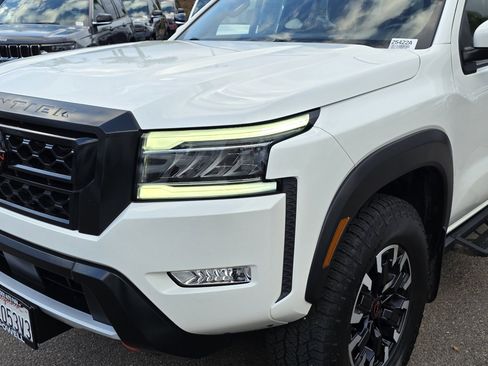 Used 2023 Nissan Frontier PRO-4X w/ Pro Convenience Package image 8