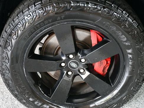 Used 2022 Land Rover Defender 110 X-Dynamic SE AWD/4WD image 19