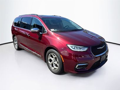 Used 2022 Chrysler Pacifica Limited