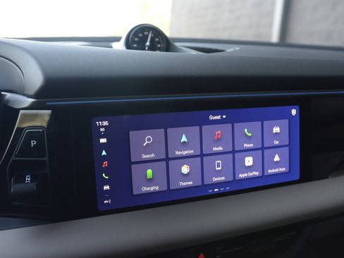 Certified 2025 Porsche Macan 4S Electric image 23