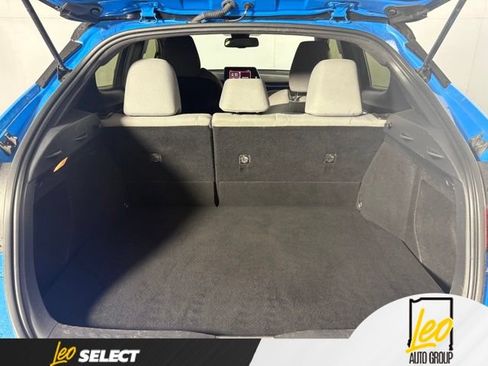 Used 2019 Toyota C-HR XLE FWD image 10