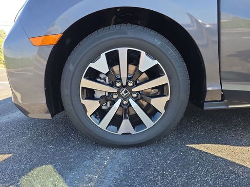 New 2026 Honda Odyssey EX-L image 10